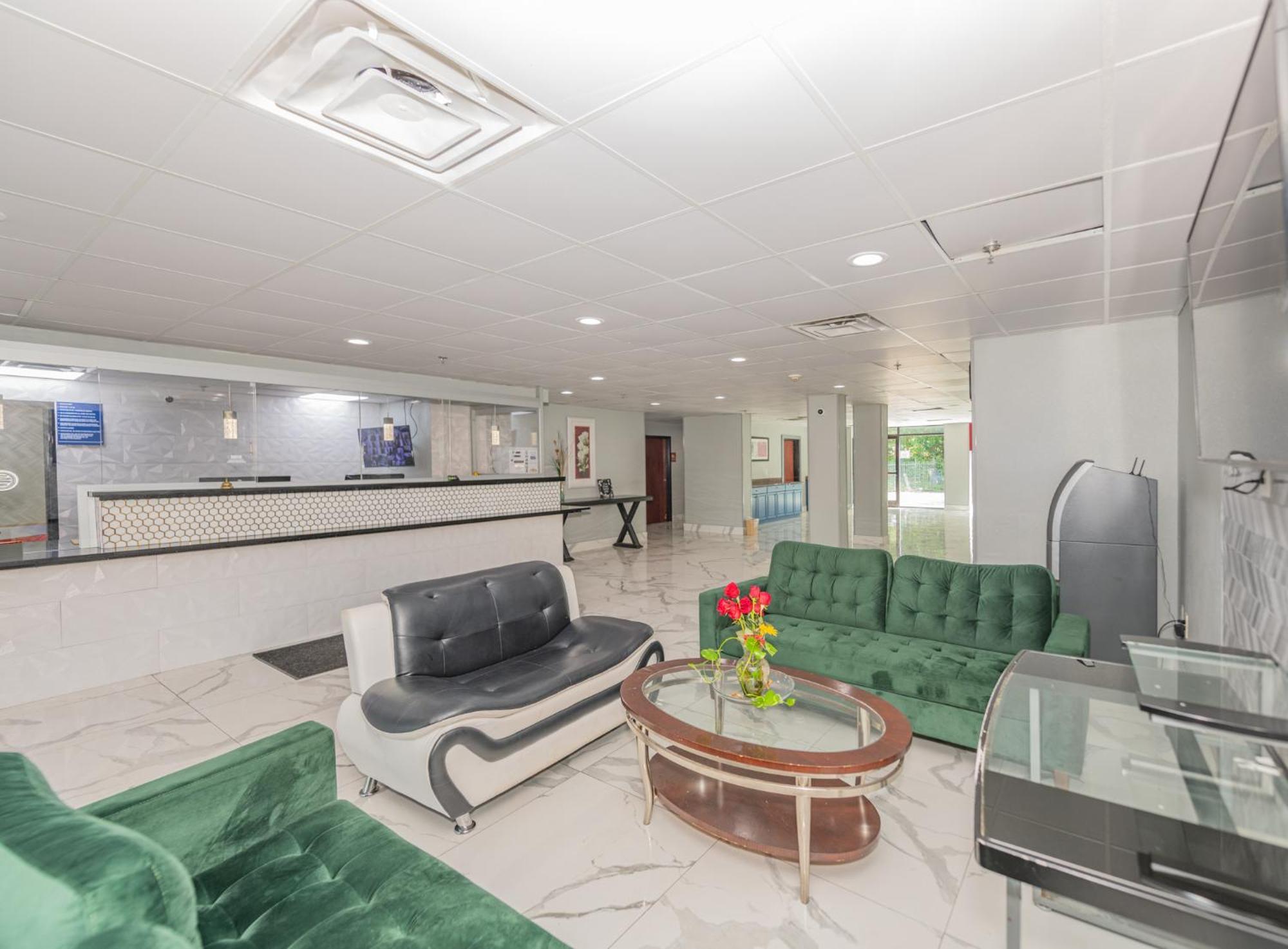Jamestown Inn & Suites Riverdale Dış mekan fotoğraf