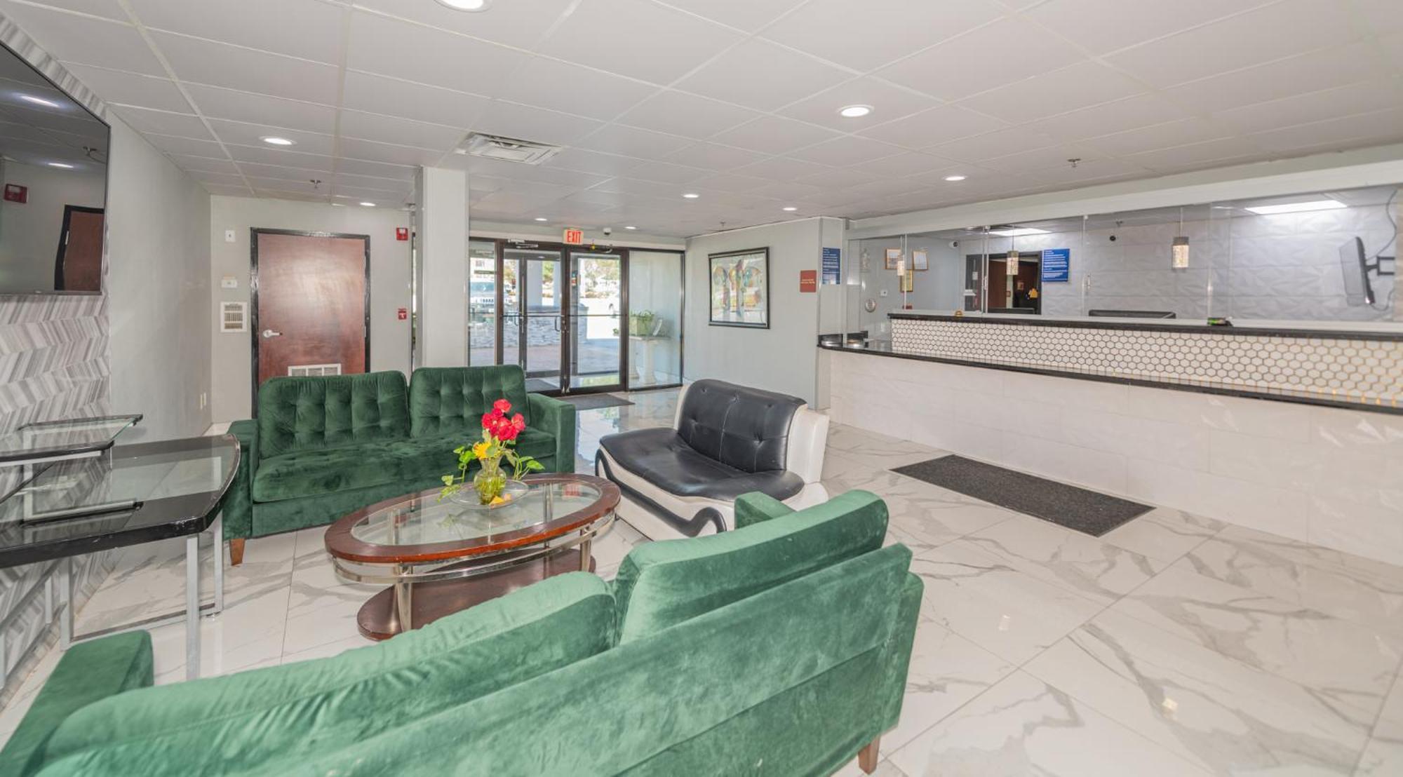Jamestown Inn & Suites Riverdale Dış mekan fotoğraf
