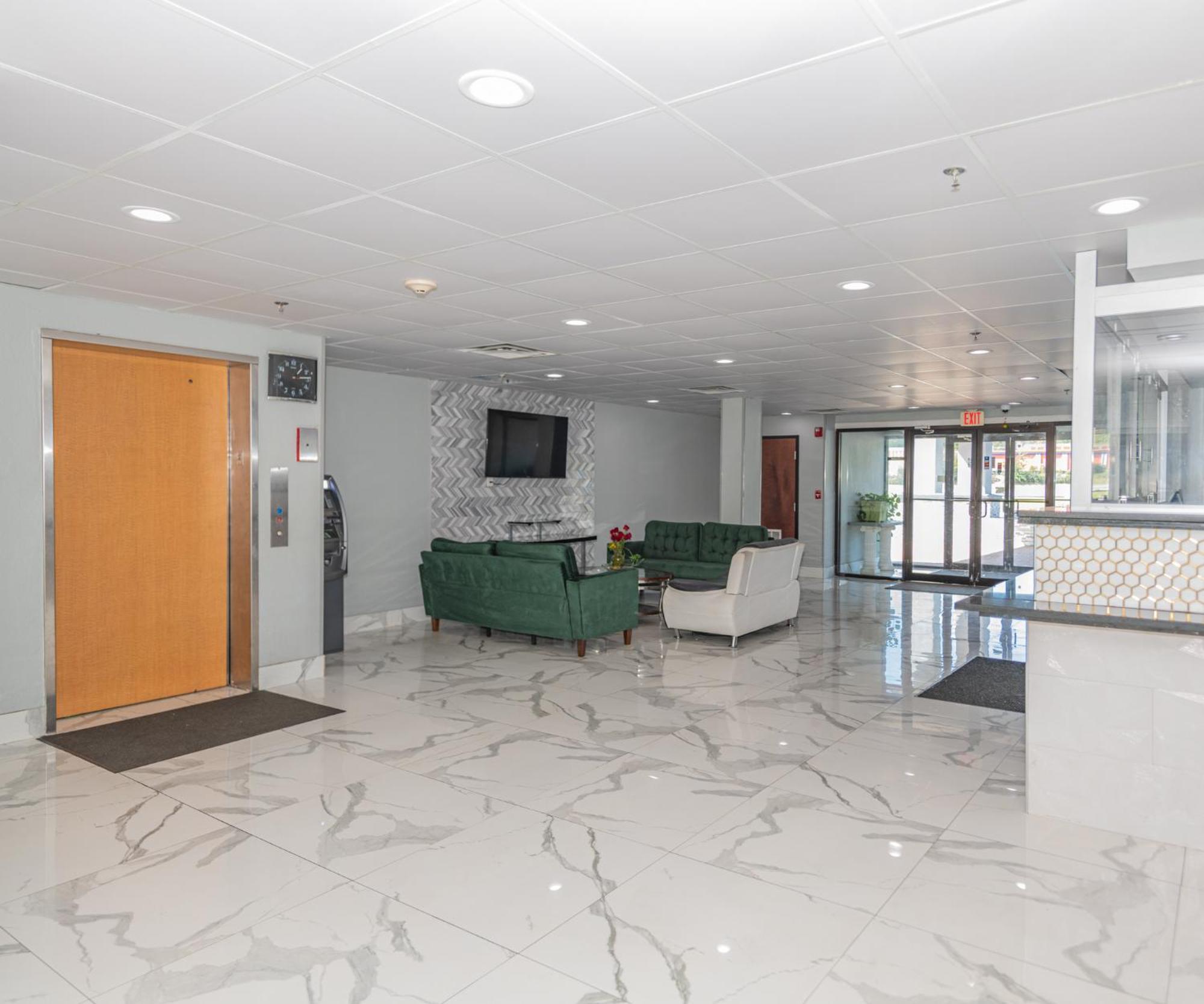 Jamestown Inn & Suites Riverdale Dış mekan fotoğraf